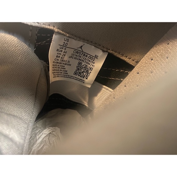 Jordan 11 CMFT Low (Cool Grey) - Picture 4 of 9